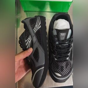 B Veneta Black Sneakers